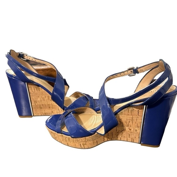 {Antonio Melani} Sydniee Cross Strap Ankle Wedge - Picture 2 of 6